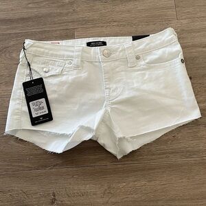 brand new with tags True Religon “joey cut-off low rise” white shorts, size 28